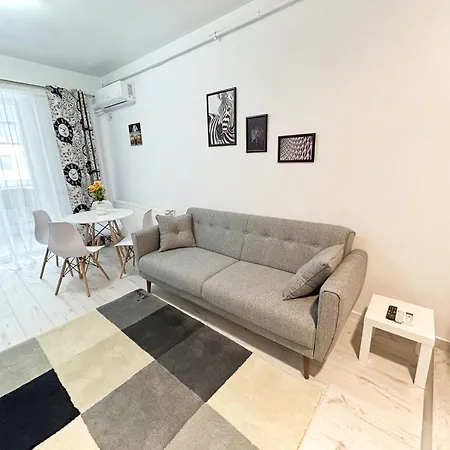X Oasis Central Studio * Bucarest