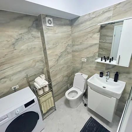 X Oasis Central Studio Bucarest